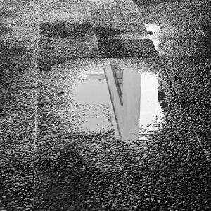 REFLEJO EN EL SUELO