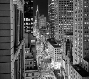 LA CIUDAD QUE NUNCA DUERME