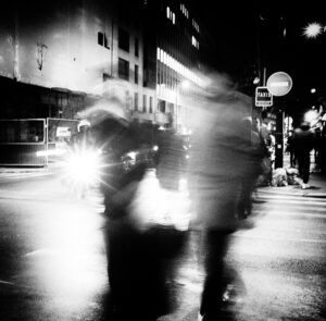 FANTASMAS PASAN