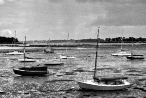 BARCOS VARADOS EN EL PUERTO